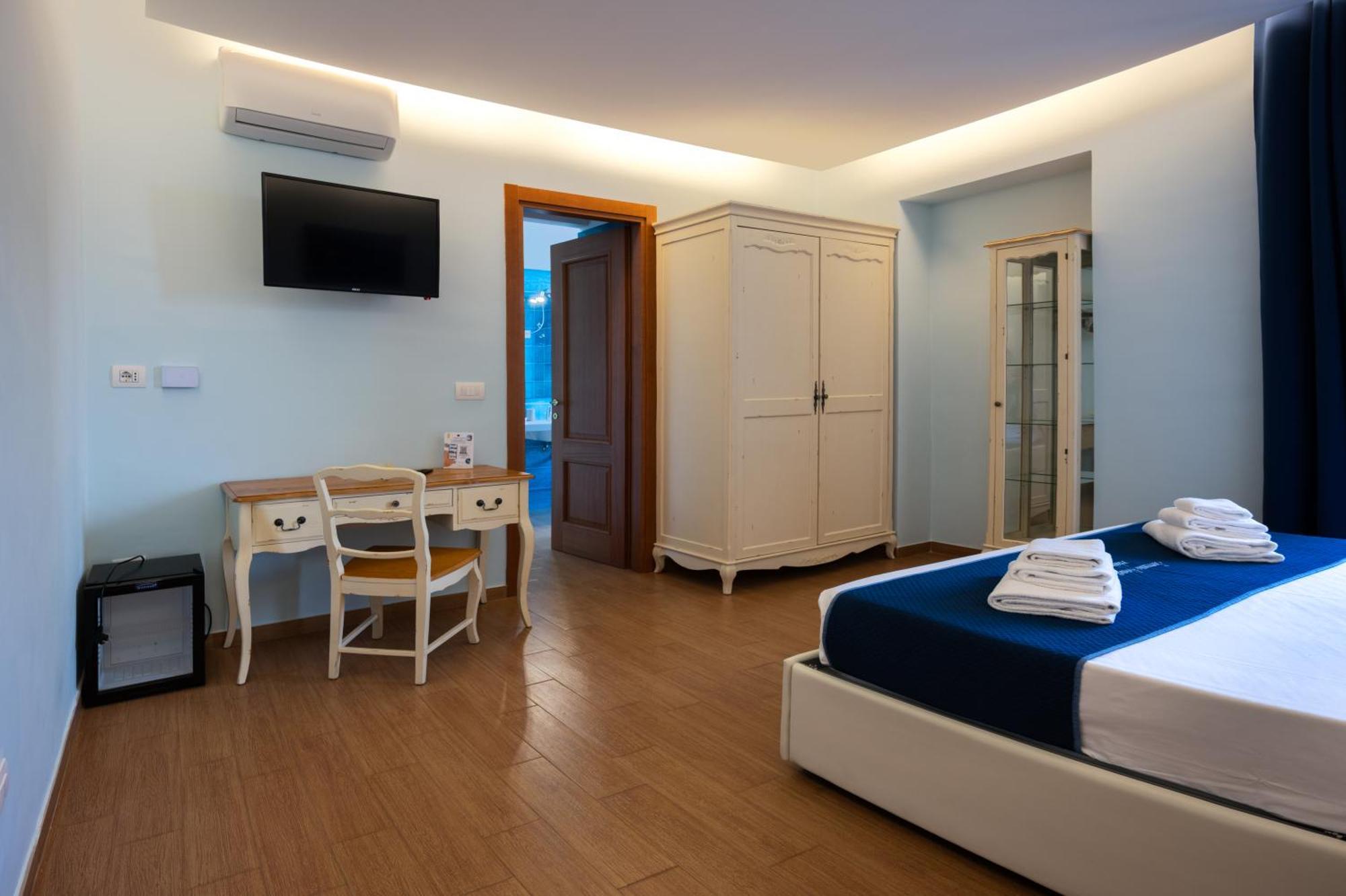 Hotel Sorrento Coast Relais Meta Esterno foto
