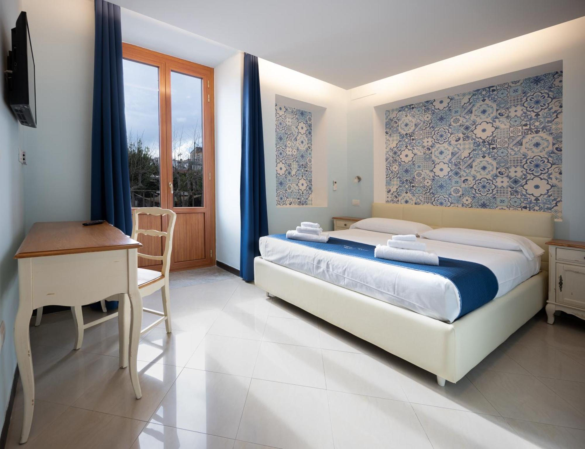 Hotel Sorrento Coast Relais Meta Esterno foto