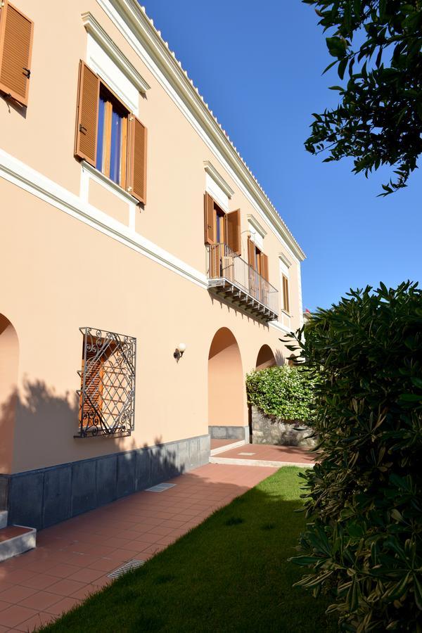Hotel Sorrento Coast Relais Meta Esterno foto